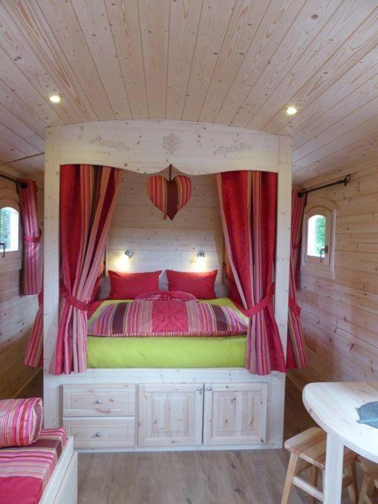 La Roulotte De Bourgogne Villa Brianny ภายนอก รูปภาพ